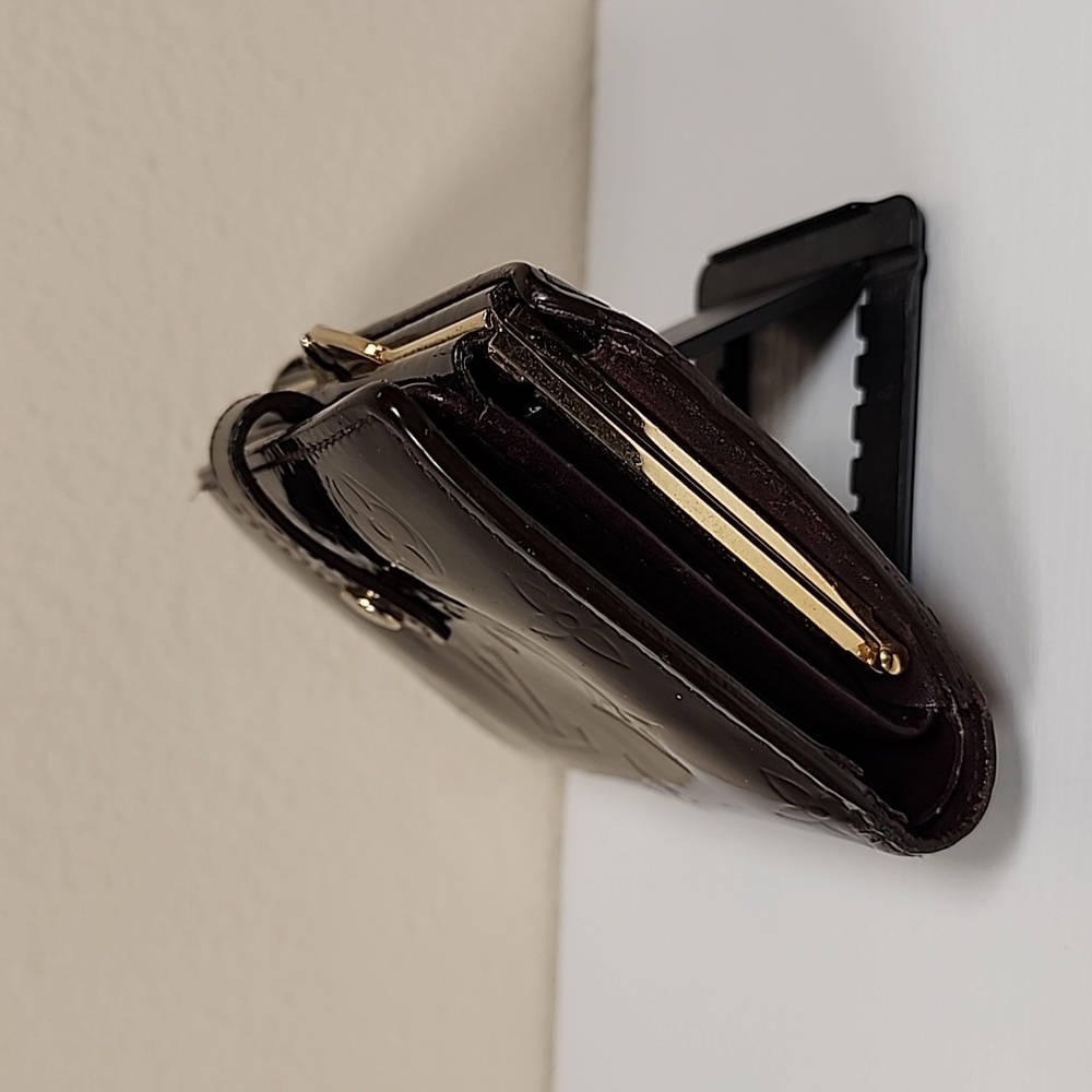 Louis Vuitton Monogram Vernis Wallet In Amarante - Picture 5 of 11